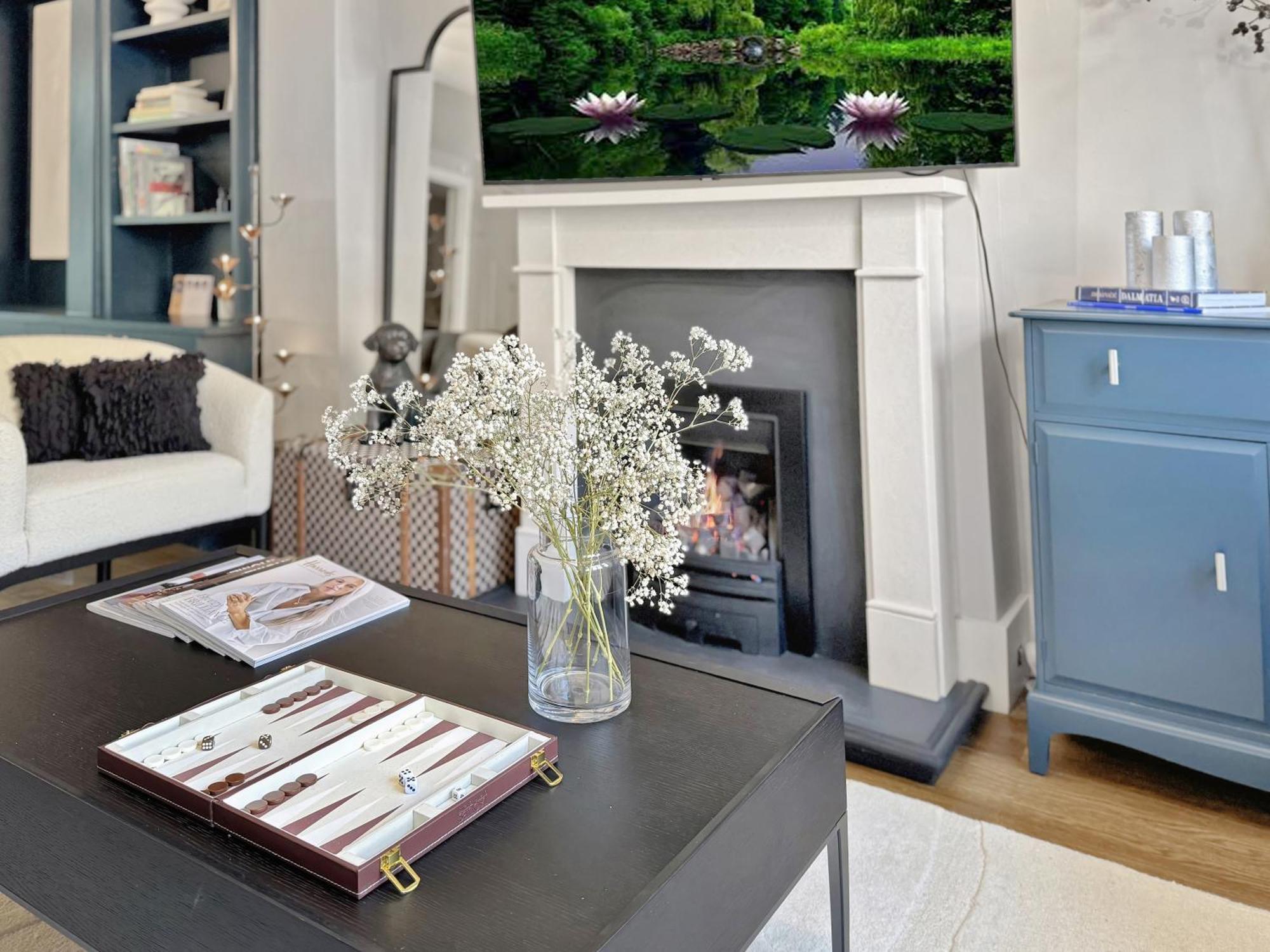 Central 4 Bedroom House With Garden In Battersea Close To Chelsea London