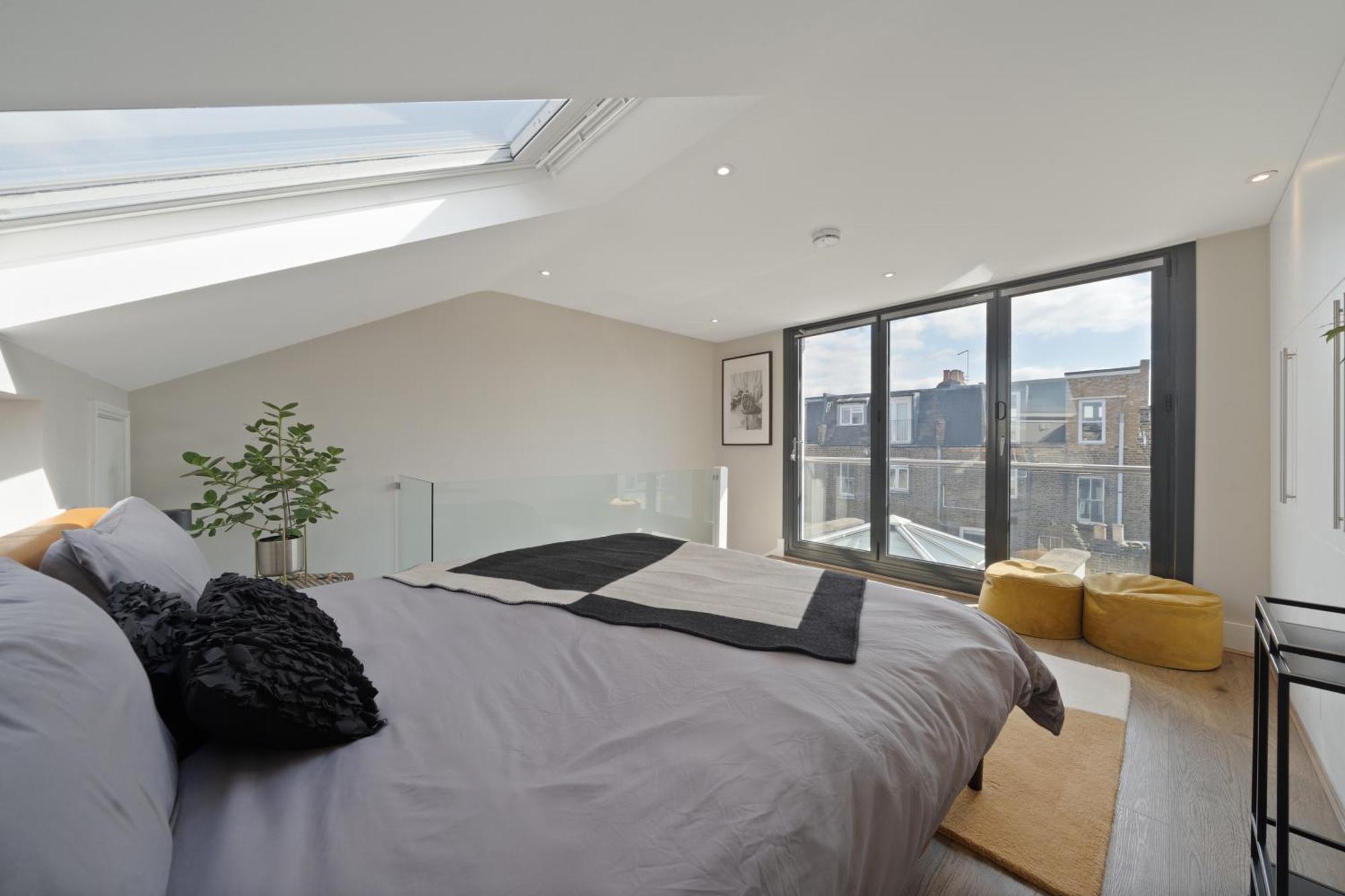 Central 4 Bedroom House With Garden In Battersea Close To Chelsea * London